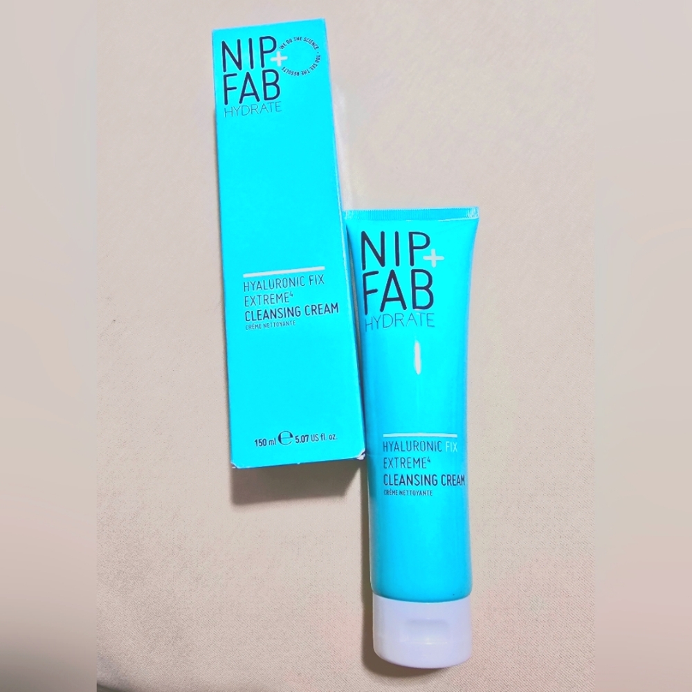NEW! NIP + FAB Hyaluronic Fix Extreme4 Cleansing Cream 150 ml